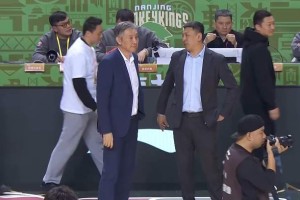 神仙打架！鱼腩双加时掀翻黑马，郭昊文独砍31+6+10，贺希宁28+7